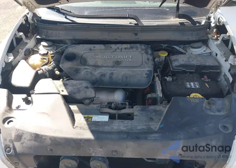 2017 Jeep Cherokee Sport 4X4 from USA, damaged, VIN 1C4PJMAB1HW668725